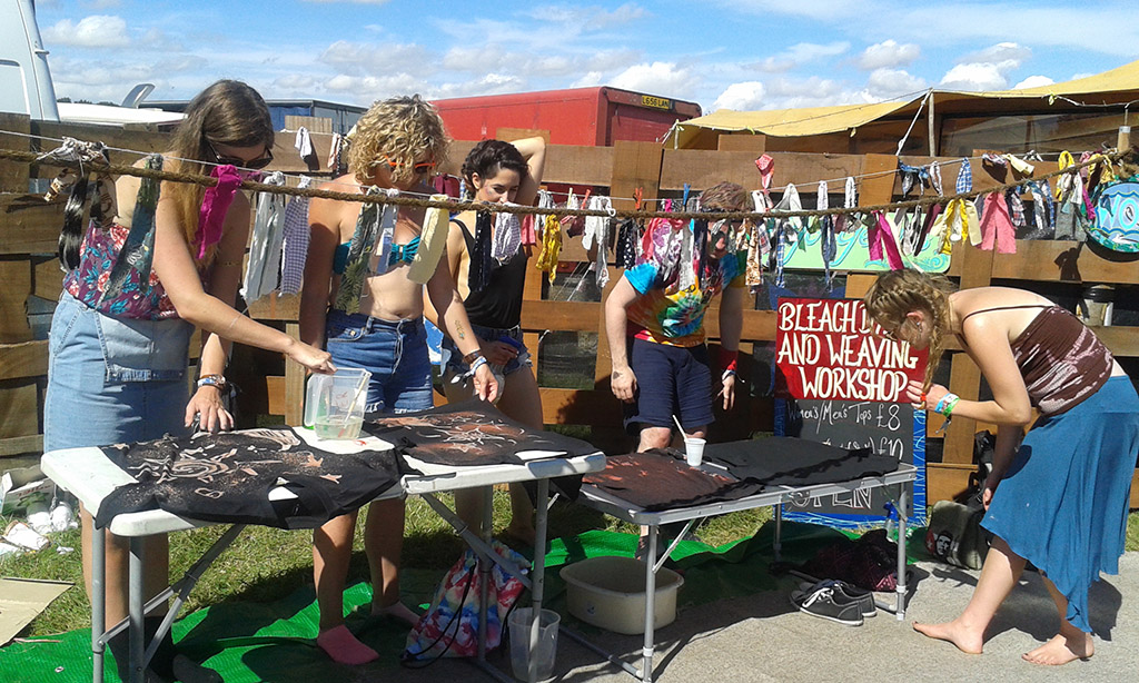 Bleaching and Weaving Workshops Shamabala Craft Field 2016